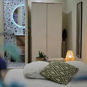 Palmiers, Coeur De Sur Le Parcours Des Arts Apartment