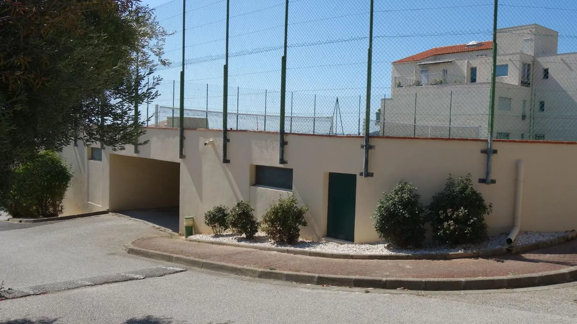 Apartment Le Grand Large-1 By Interhome Hyères
